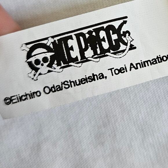 Old Navy One Piece Anime T-Shirt White Graphic Crewneck Unisex XL 100% Cotton - Picture 8 of 8